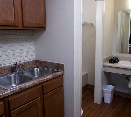 Daybreak Suites Extended Stay Dothan Buitenkant foto
